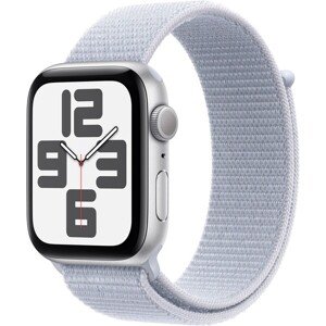 Apple Watch SE (2024) 40mm Strieborný hliník s oblačne modrým prevliekacím remienkom